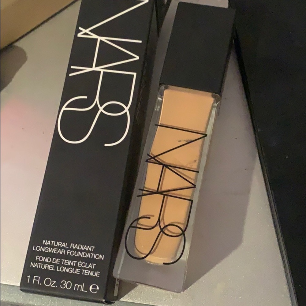 Nars longwear foundation shade Barcelona